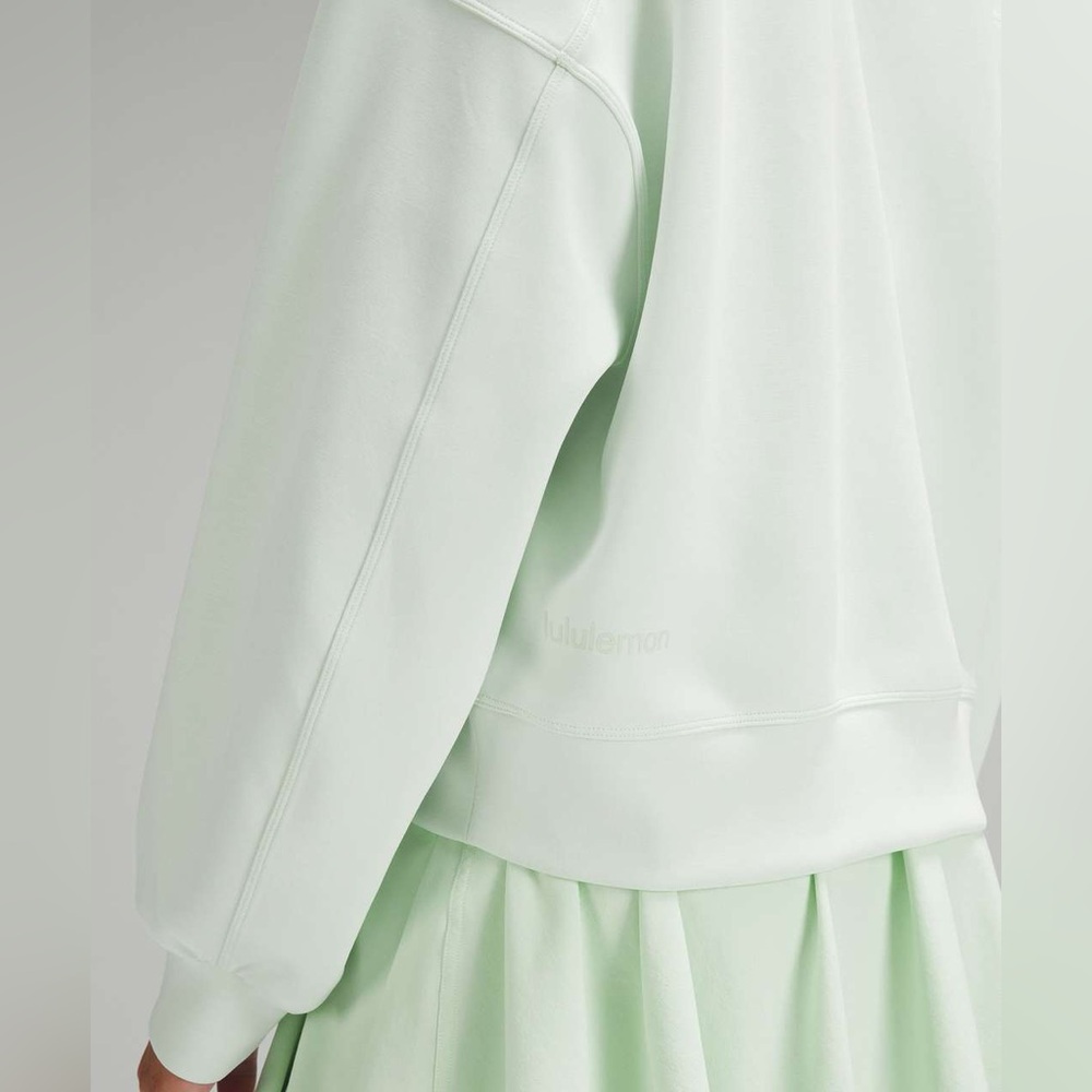 lululemon Softstreme Perfectly Oversized Cropped Crew in Kholrabi Green Size 2 - Picture 4 of 10